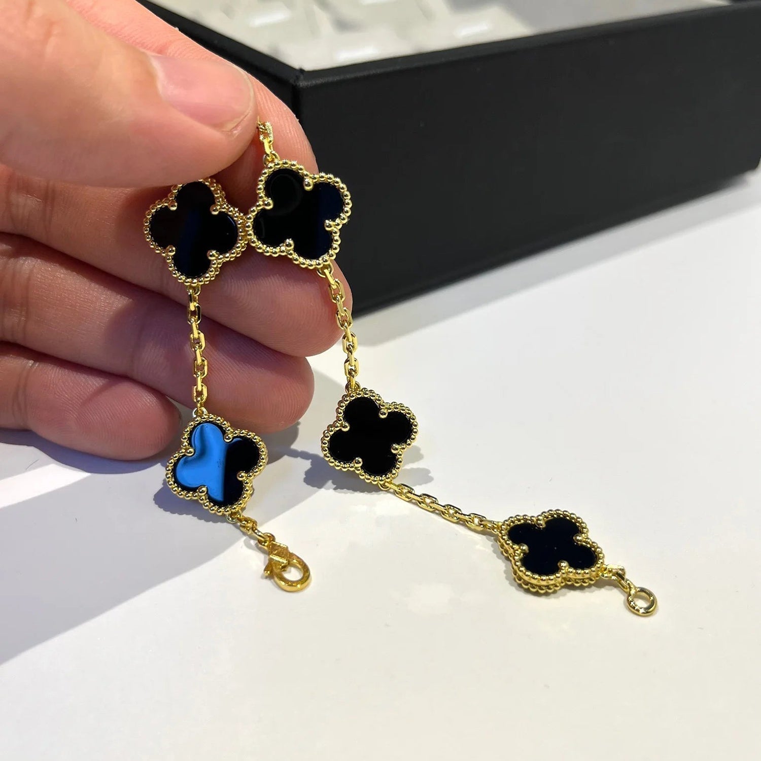 [Loco]New CLOVER 5 MOTIF ONYXS BRACELET COLLECTION