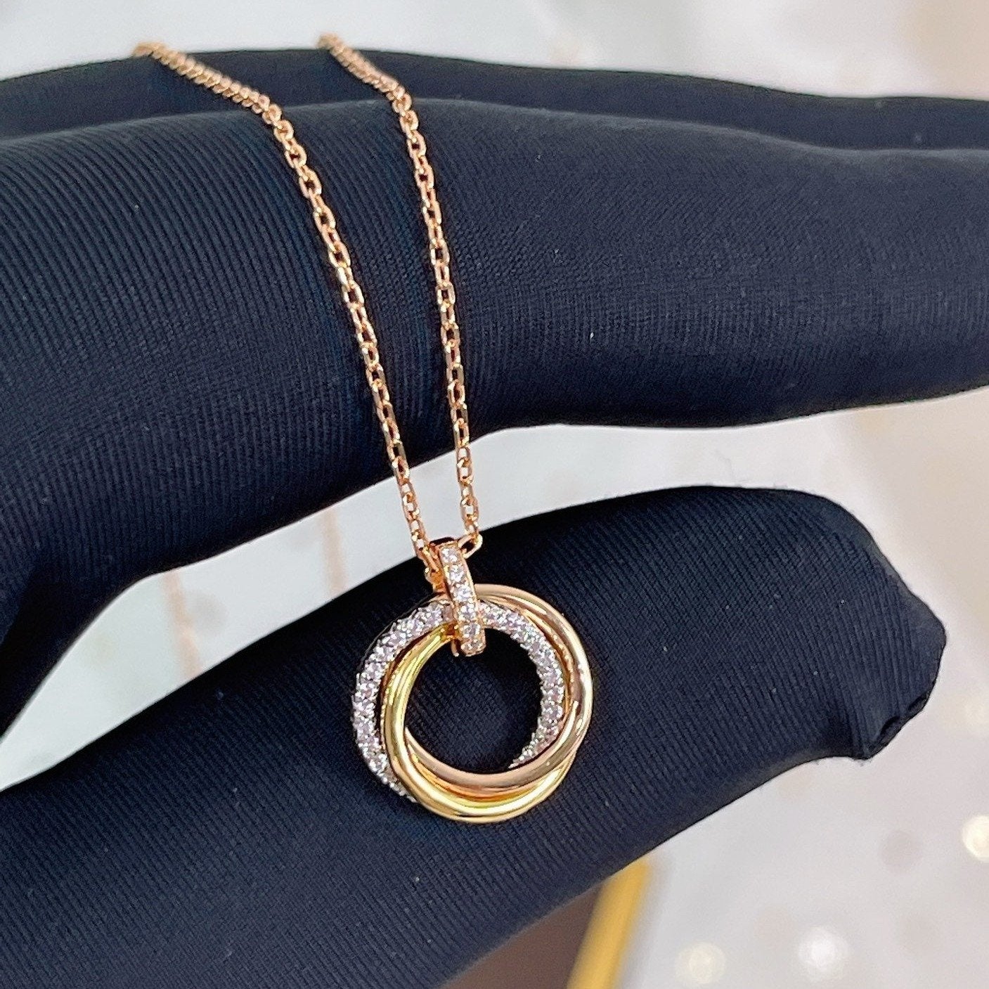 ??Loco?¡¥TRINITY NECKLACE SILVER GOLD PINK GOLD DIAMONDS
