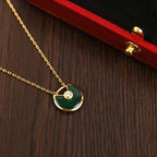 ??Loco?¡¥AMULETTE GOLD MALACHITE NECKLACE