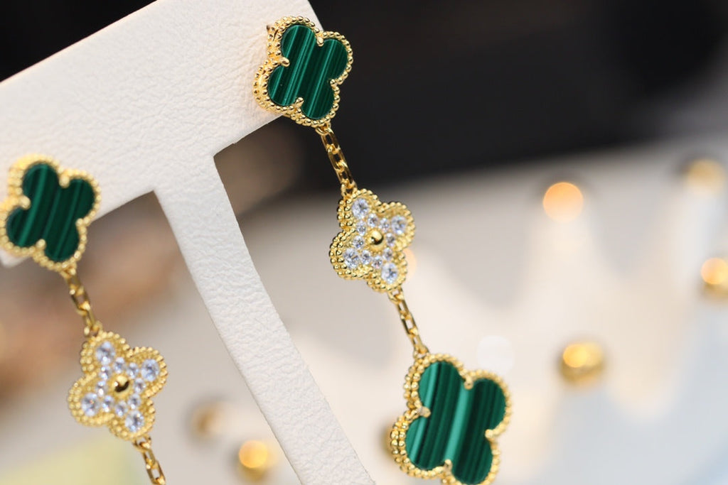 ??Loco?¡¥CLOVER EARRINGS GOLD MALACHITE DIAMOND 3 MOTIF