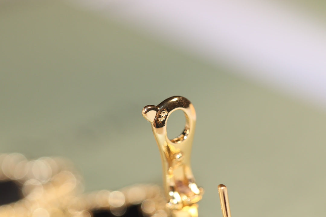 ??Loco?¡¥CLOVER EARRINGS GOLD ONYX MOP 3 MOTIF