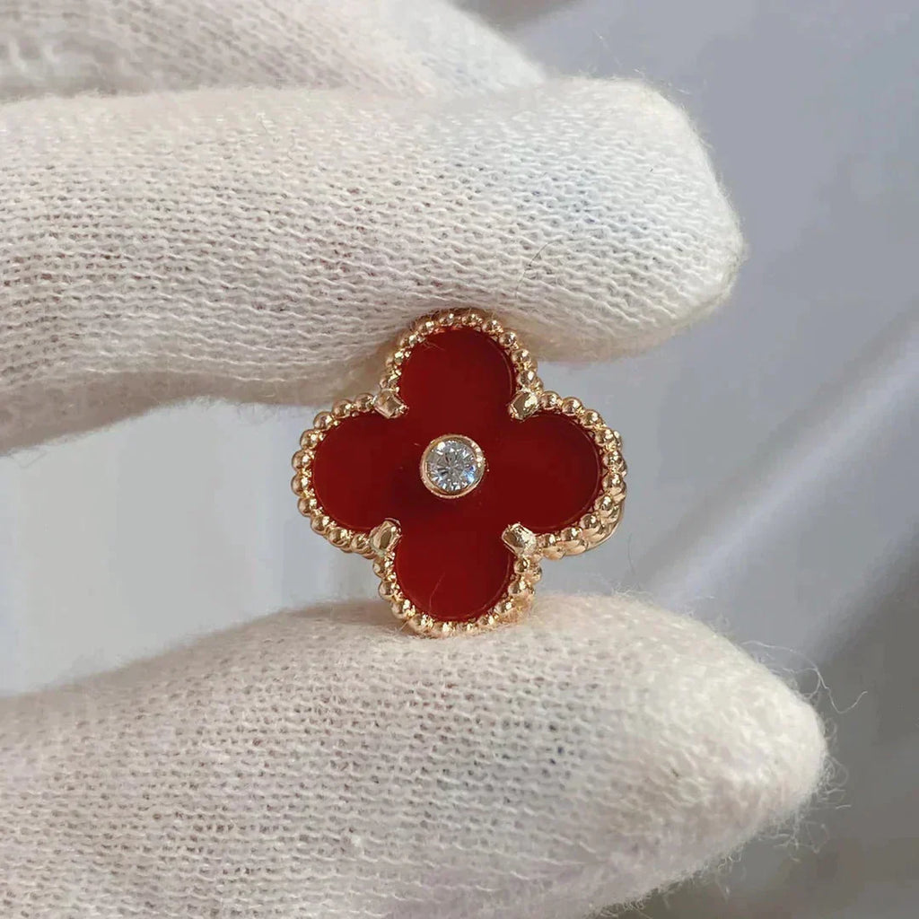 ??Loco?¡¥CLOVER MEDIUM 1 MOTIFS CARNELIAN  DIAMOND earrings