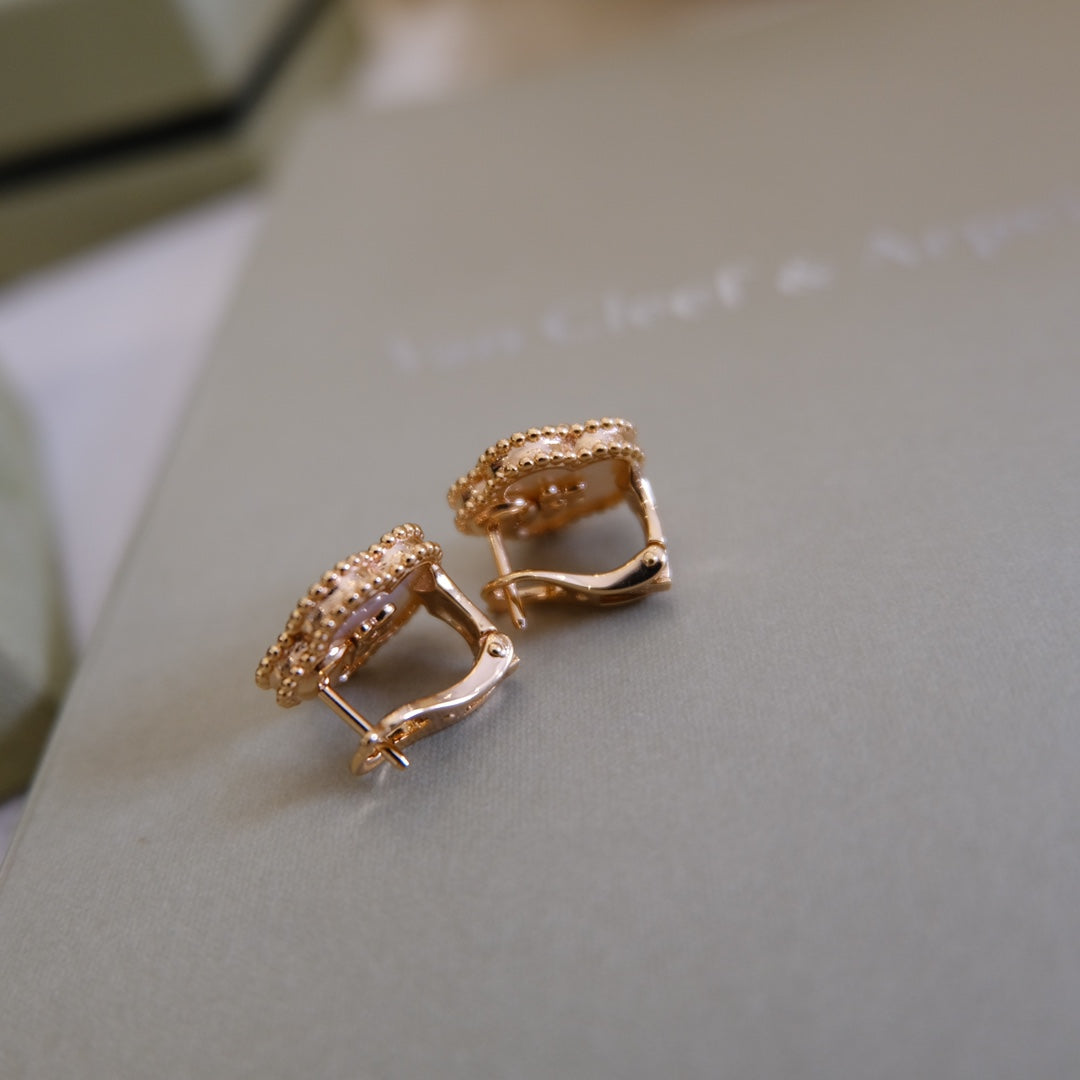 ??Loco?¡¥LUCKY PINK GOLD WHITE MOP EARRINGS