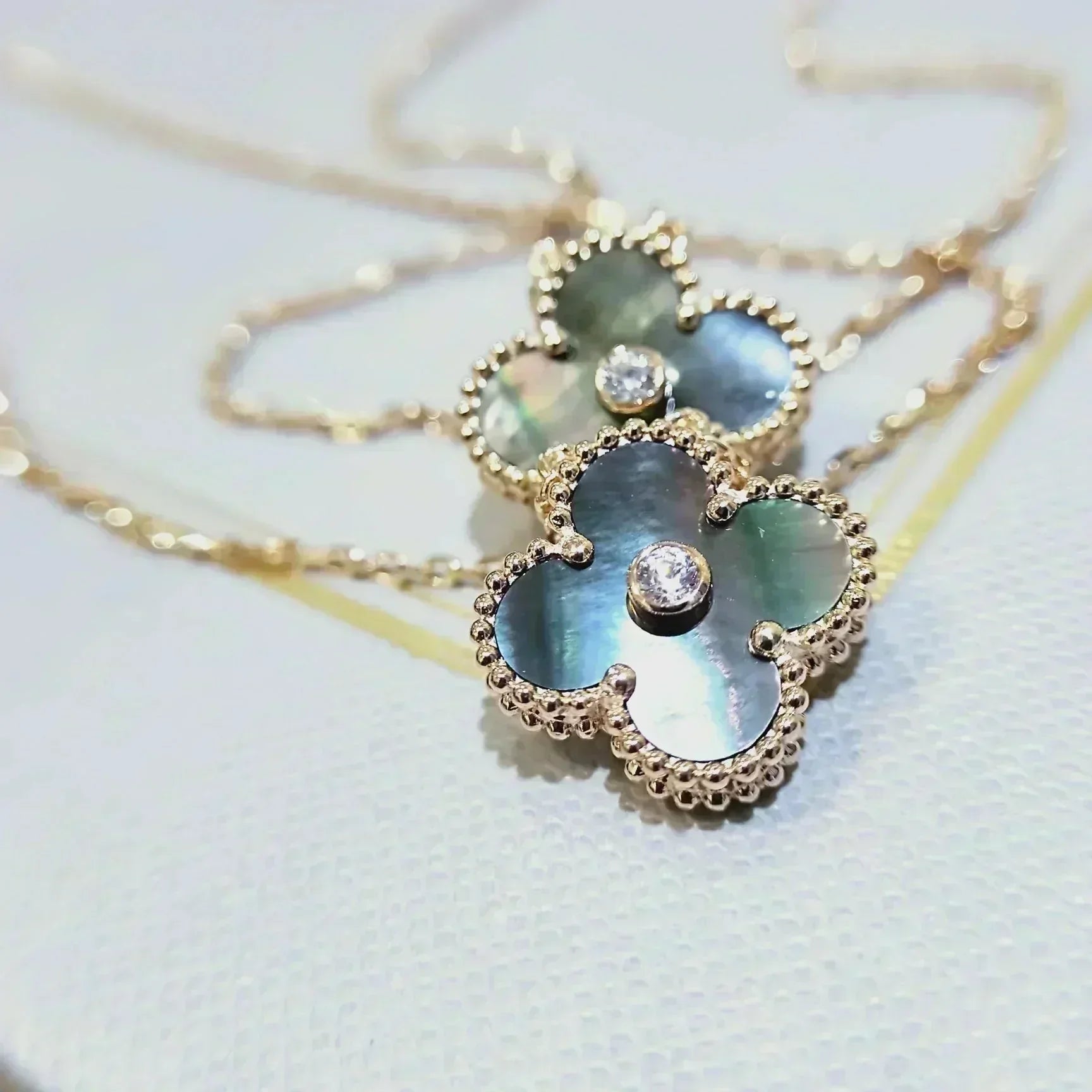 ??Loco?¡¥CLOVER 15MM DIAMOND AND MOTHER-OF-GREY NECKLACE