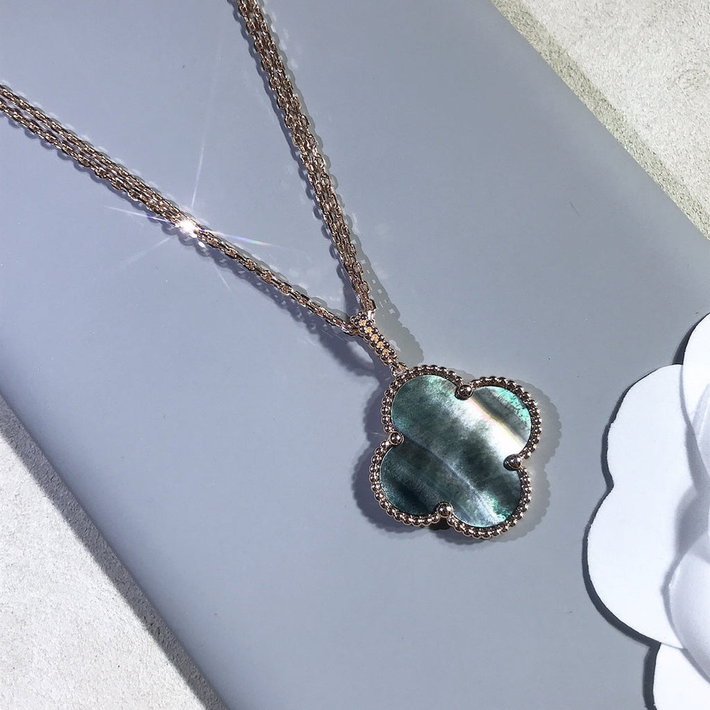 ??Loco?¡¥CLOVER 25MM GOLD DARK MOP BIG CLOVER NECKLACE