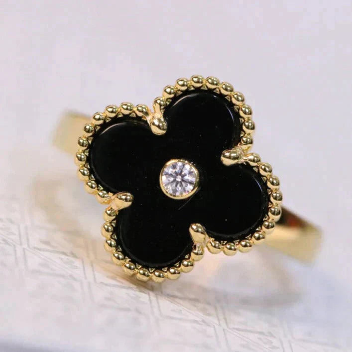 ??Loco?¡¥CLOVER ONYX RING GOLD DIAMOND