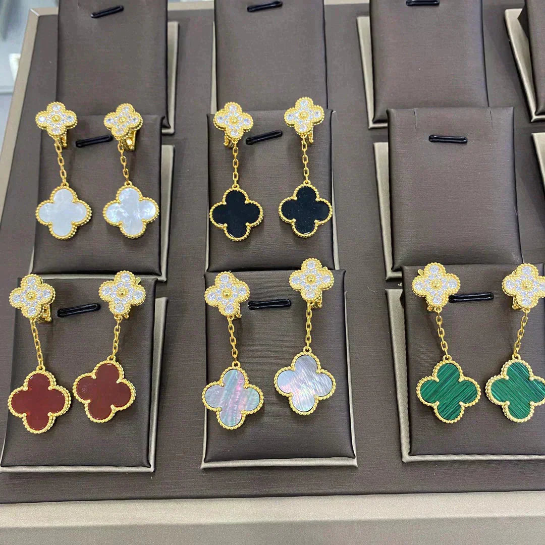 ??Loco?¡¥CLOVER  2 MOTIFS  DIAMOND  EARRINGS (MULTIPLE CHOICES?¡ä