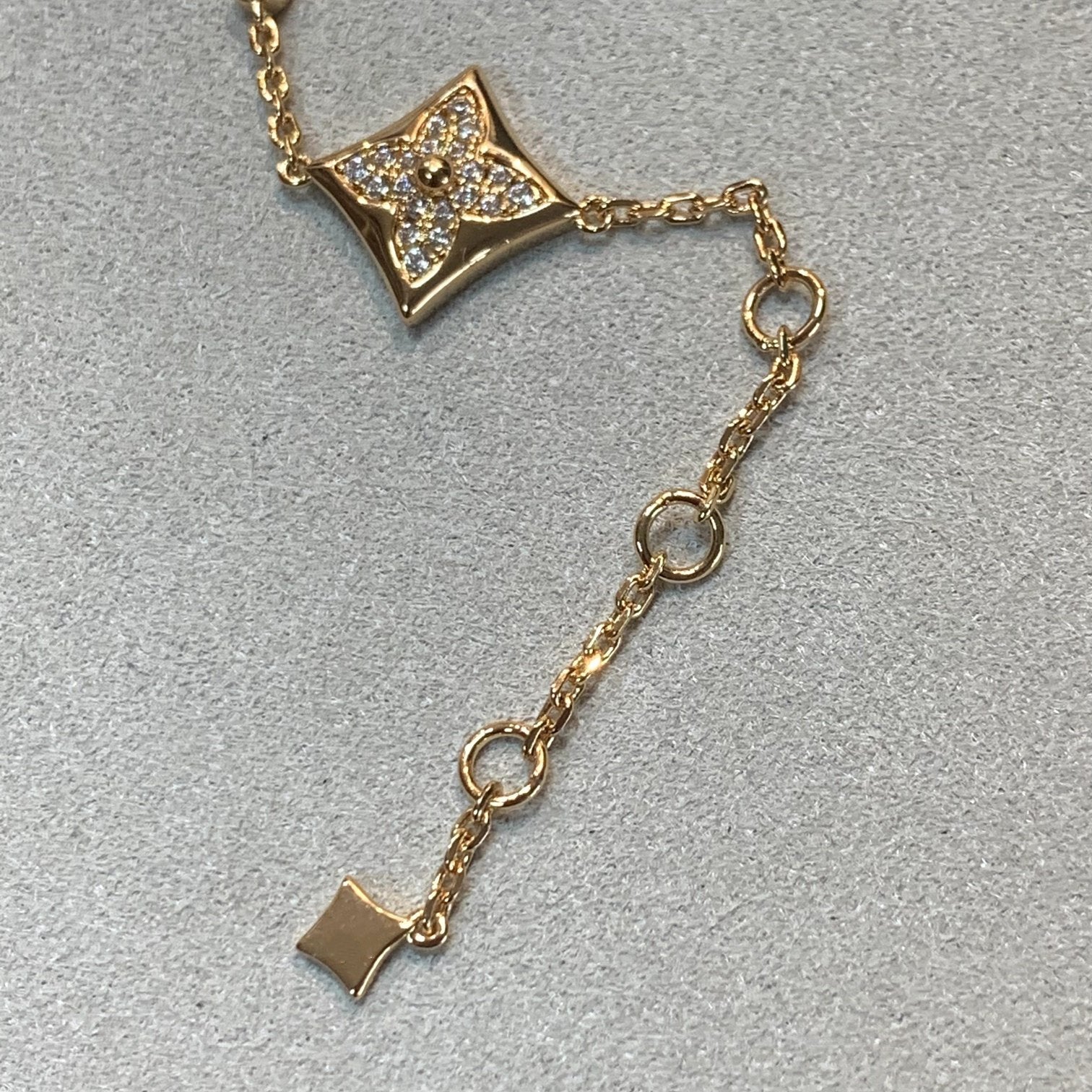 ??Loco?¡¥STAR AND SUN 4 MOTIFS GOLD DIAMONDS BRACELET