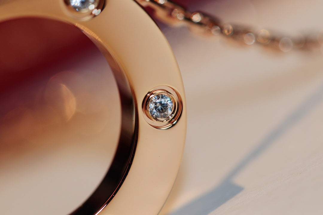 ??Loco?¡¥LOVE NECKLACE 16MM 6 DIAMONDS PINK GOLD