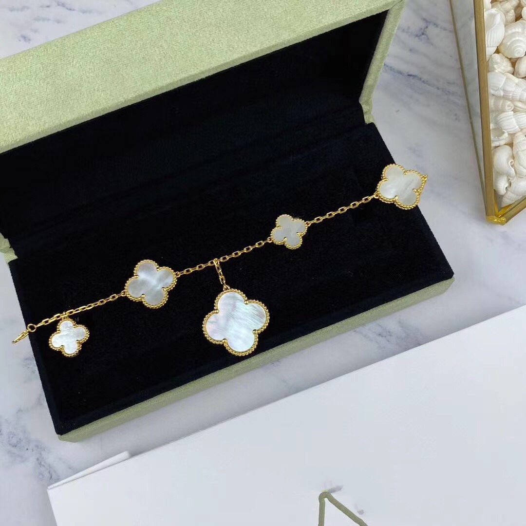 ??Loco?¡¥MAGIC CLOVER MOP GOLD BRACELET 5 MOTIFS