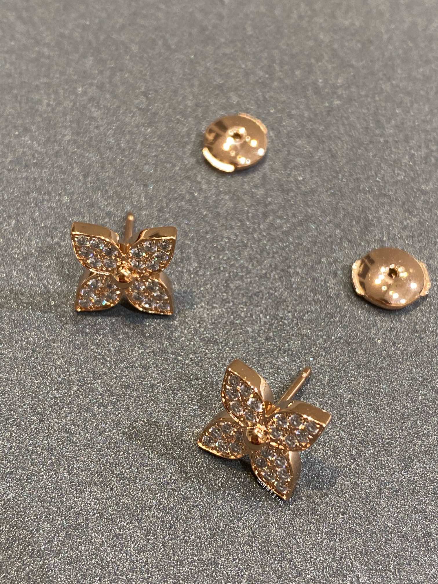 ??Loco?¡¥STAR DIAMOND EARRINGS