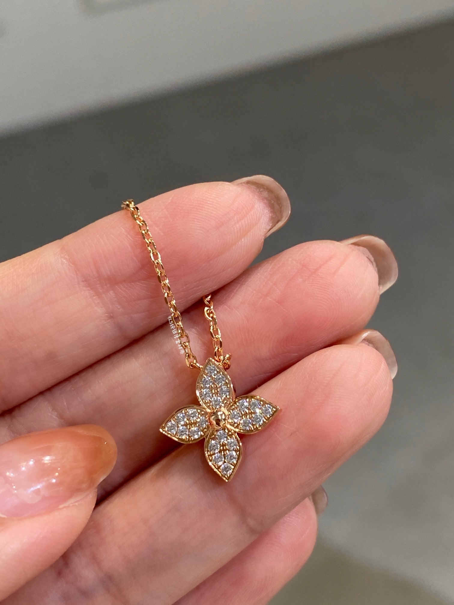??Loco?¡¥STAR DIAMOND NECKALCE