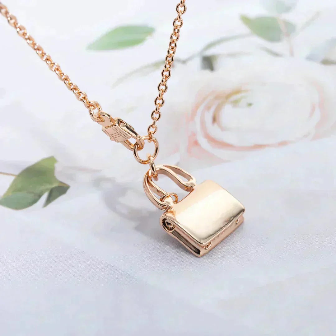 ??Loco?¡¥AMULETTE PEDANT ROSE GOLD NECKLACE