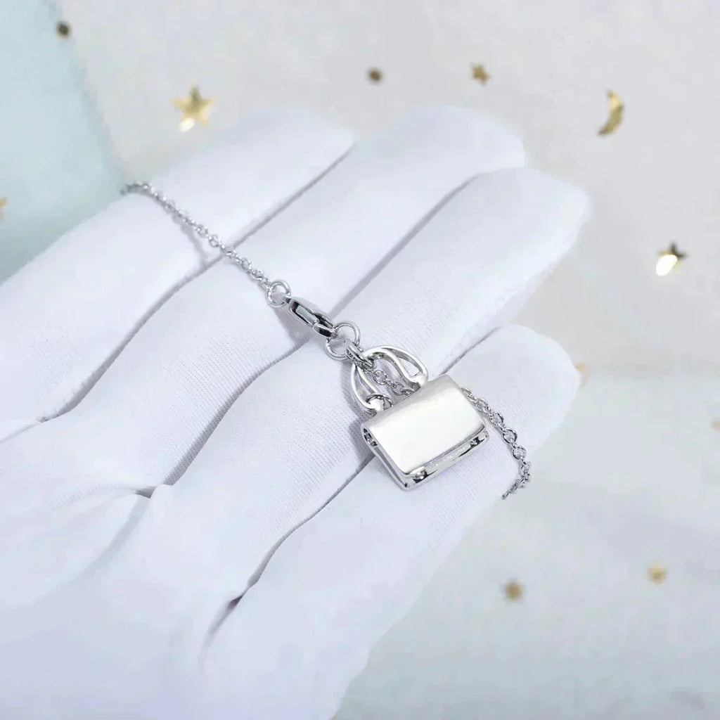 ??Loco?¡¥AMULETTE PEDANT SILVER NECKLACE