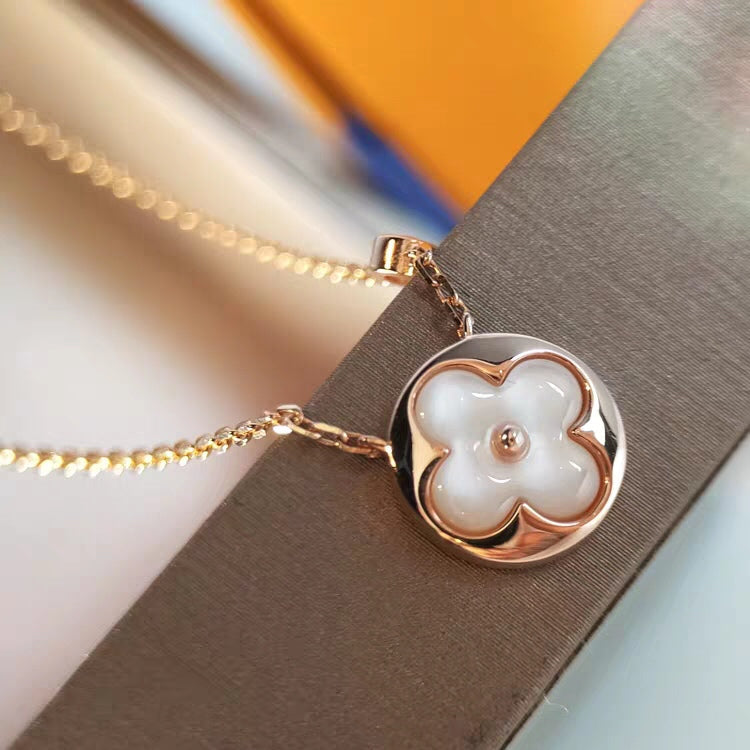 ??Loco?¡¥SUN MOP GOLD 1 DIAMOND NECKLACE