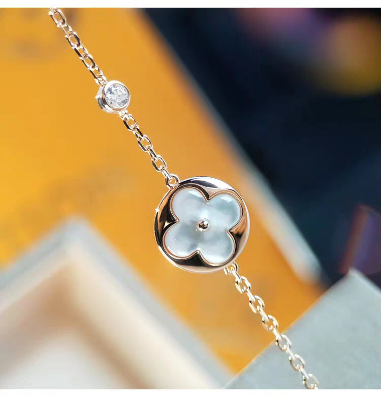 ??Loco?¡¥SUN MOP GOLD 1 DIAMOND NECKLACE