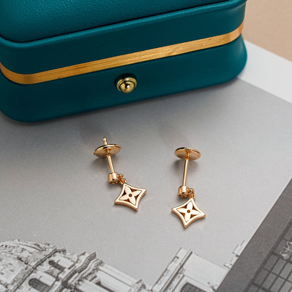 ??Loco?¡¥STAR EARRINGS GOLD