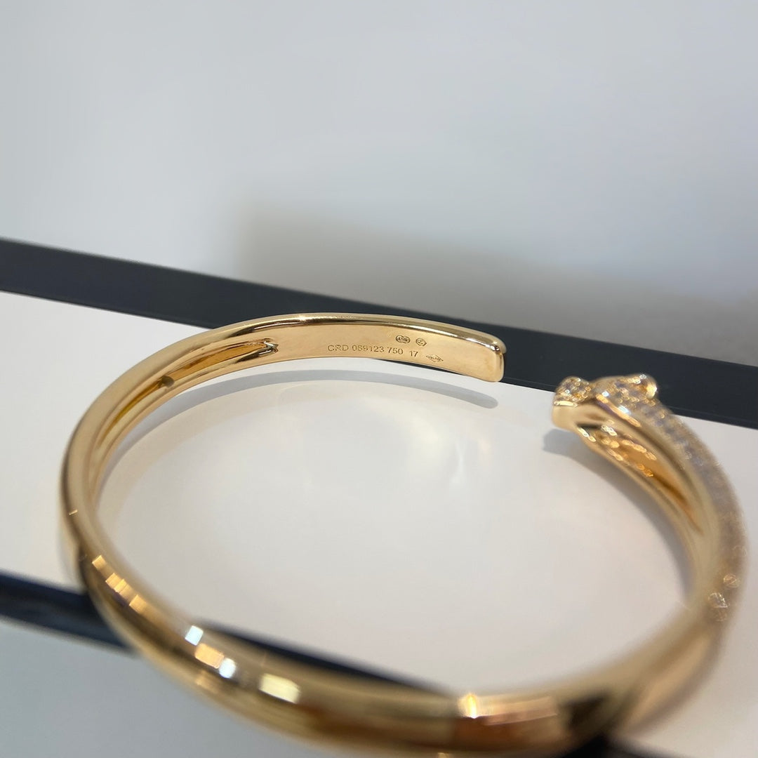 ??Loco?¡¥PANTHERE GOLD DIAMOND OPEN BRACELET