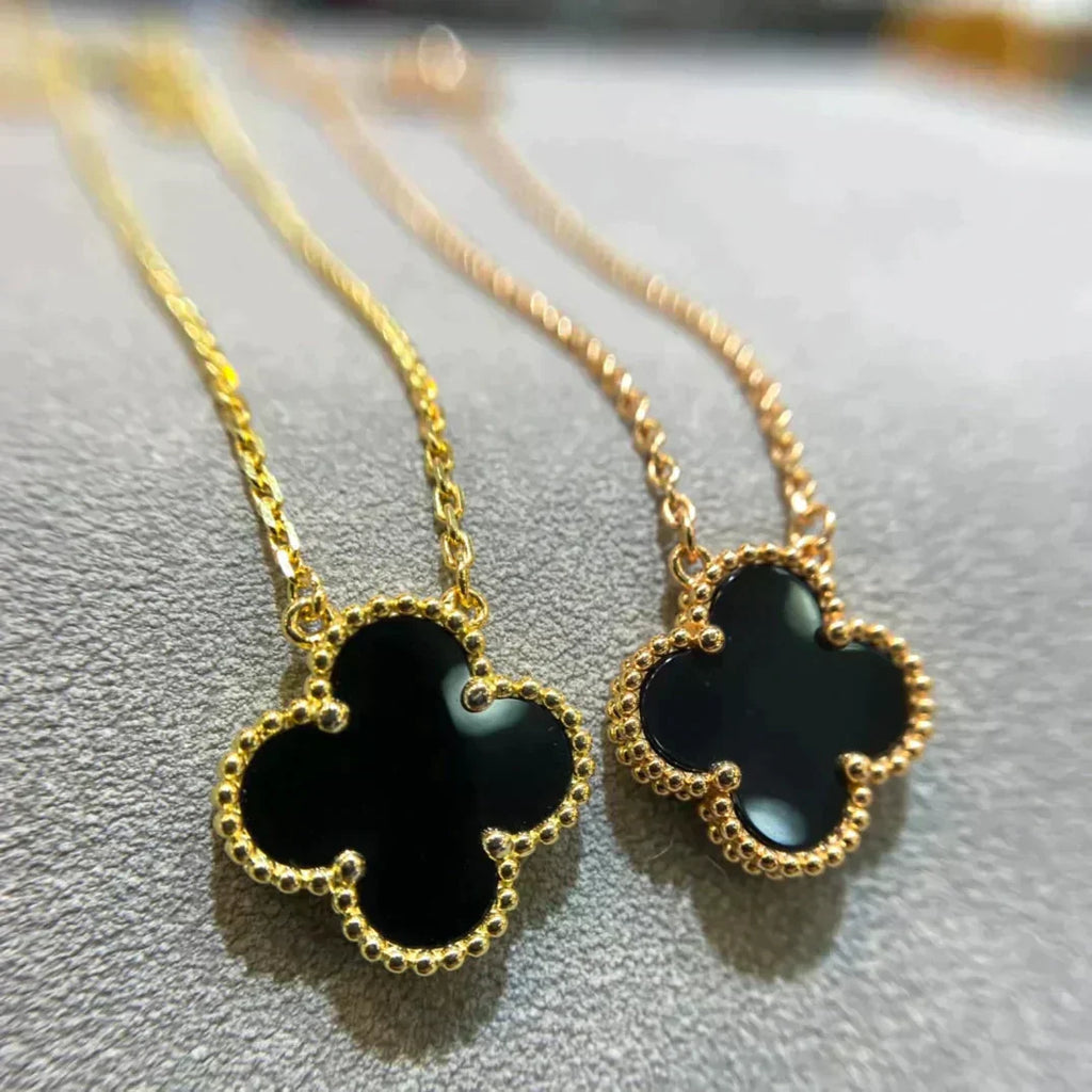 ??Loco?¡¥CLOVER 15MM BLACK ONYX SINGLE FLOWER NECKLACE