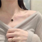 ??Loco?¡¥CLOVER 15MM BLACK ONYX SINGLE FLOWER NECKLACE