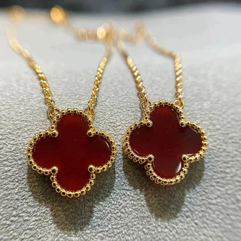 ??Loco?¡¥CLOVER 15MM CARNELIAN SINGLE FLOWER NECKLACE