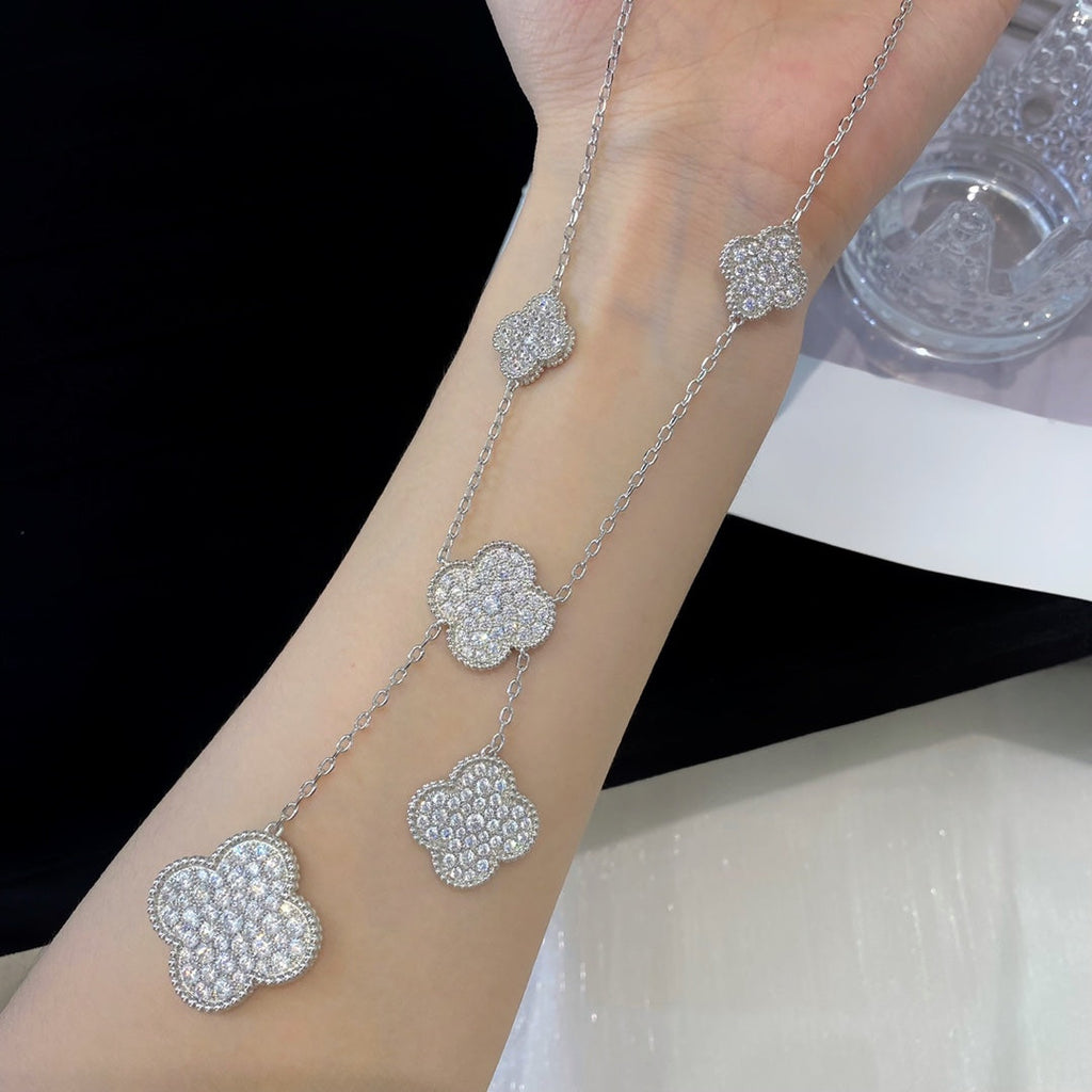 ??Loco?¡¥CLOVER 5 MOTIFS SILVER DIAMONDS NECKLACE