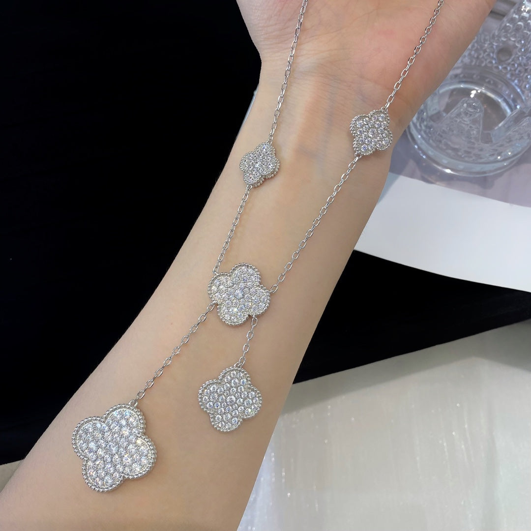 ??Loco?¡¥CLOVER 5 MOTIFS SILVER DIAMONDS NECKLACE