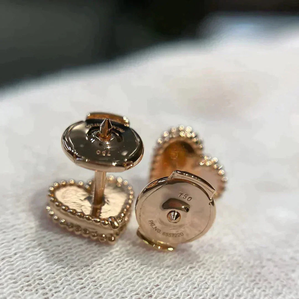 ??Loco?¡¥HEART CARNELIAN STUD EARRINGS