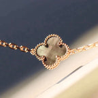 ??Loco?¡¥CLOVER 20 MOTIFS LASER DIAMOND NECKLACE