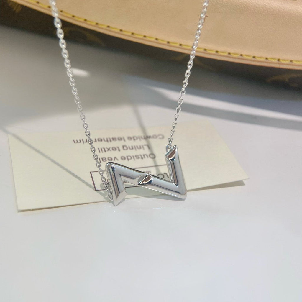 ??Loco?¡¥VOLTE UPSIDE DOWN NECKLACE