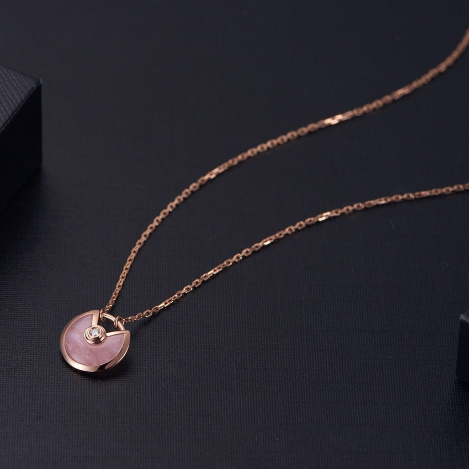 ??Loco?¡¥AMULETTE ROSE GOLD PINK MOP NECKLACE