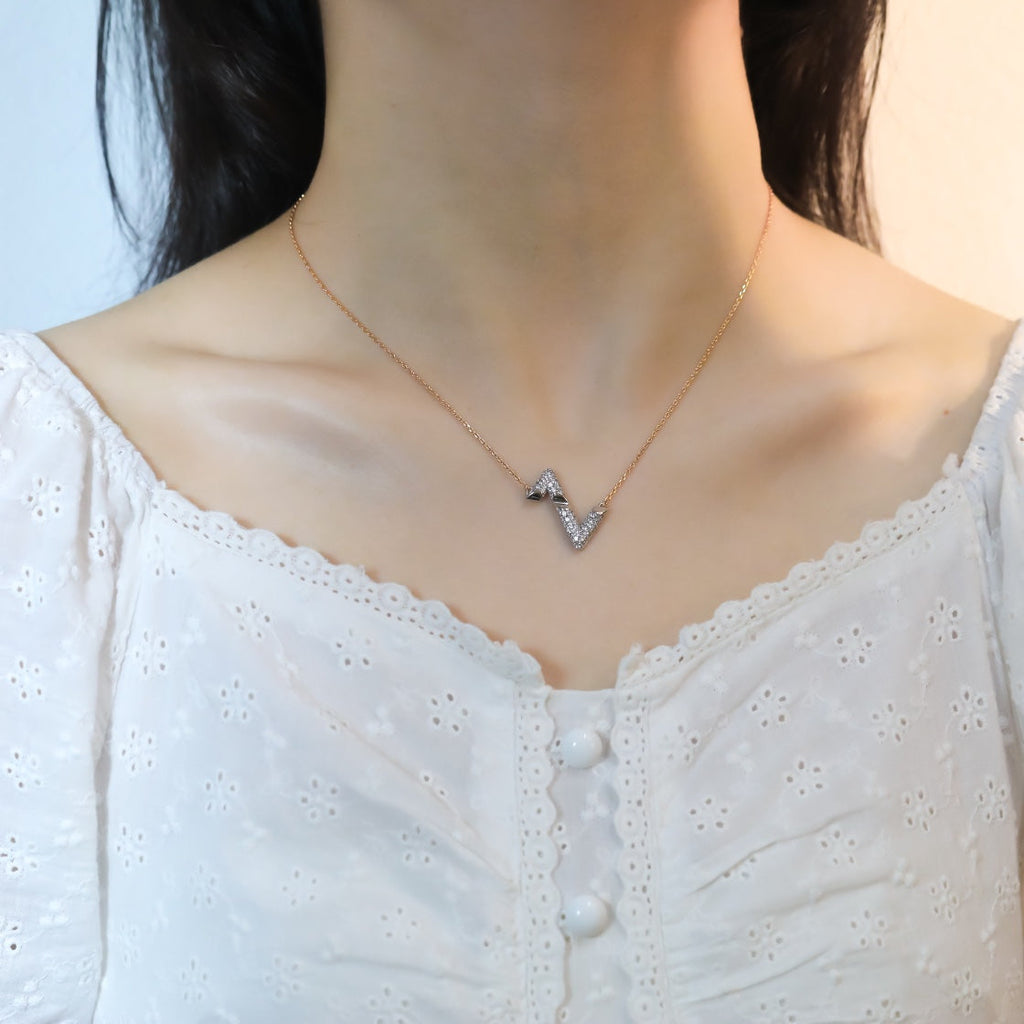 ??Loco?¡¥VOLT SILVER DIAMOND PEDANT NECKLACE