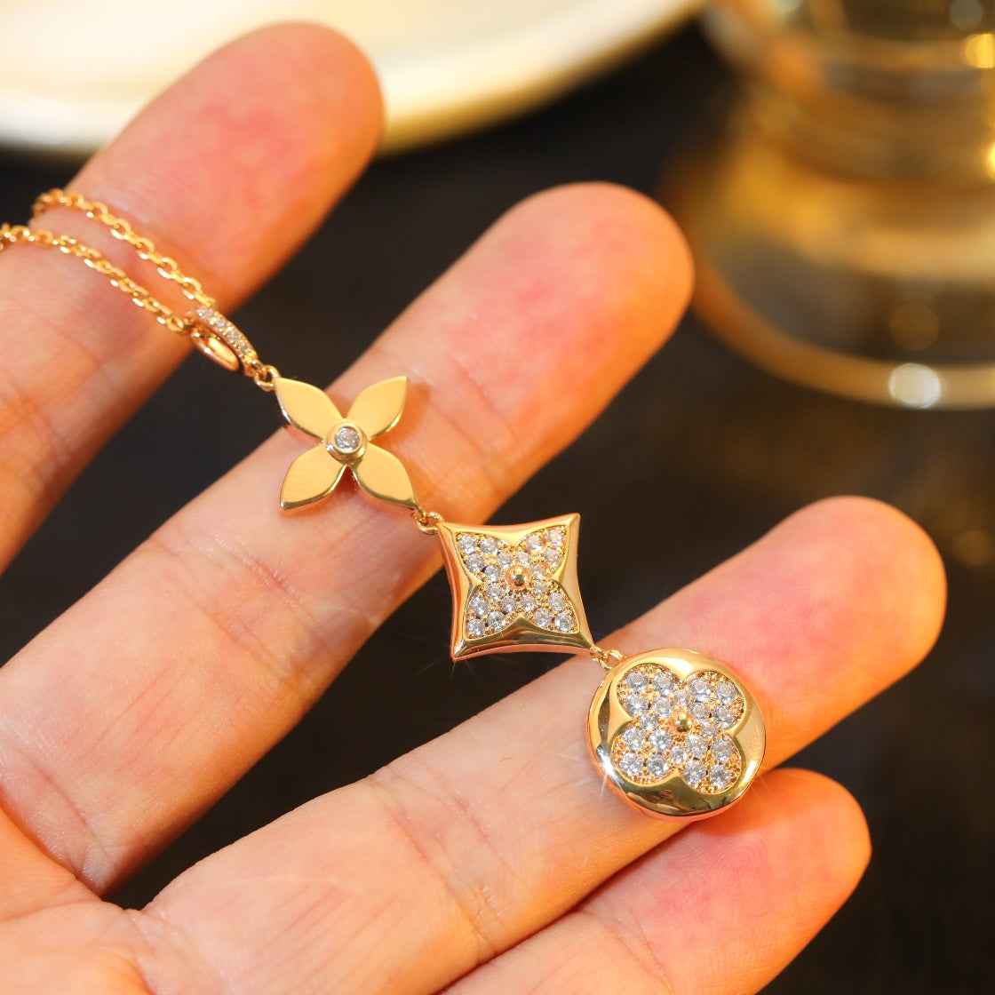 ??Loco?¡¥STAR AND SUN DIAMOND PINK GOLD NECKLACE