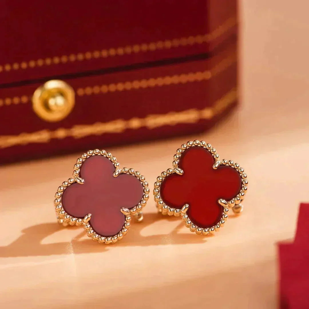 ??Loco?¡¥CLOVER MEDIUM 1 MOTIFS CARNELIAN  EARRINGS