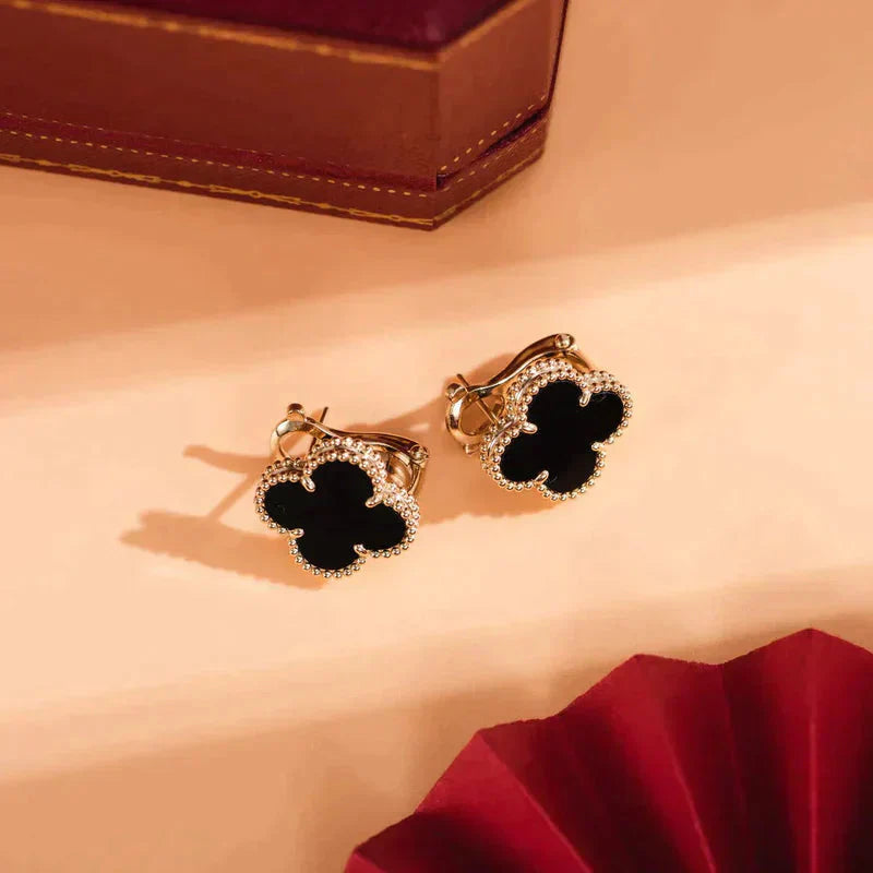 ??Loco?¡¥CLOVER MEDIUM 1 MOTIFS  ONYX STUD EARRINGS