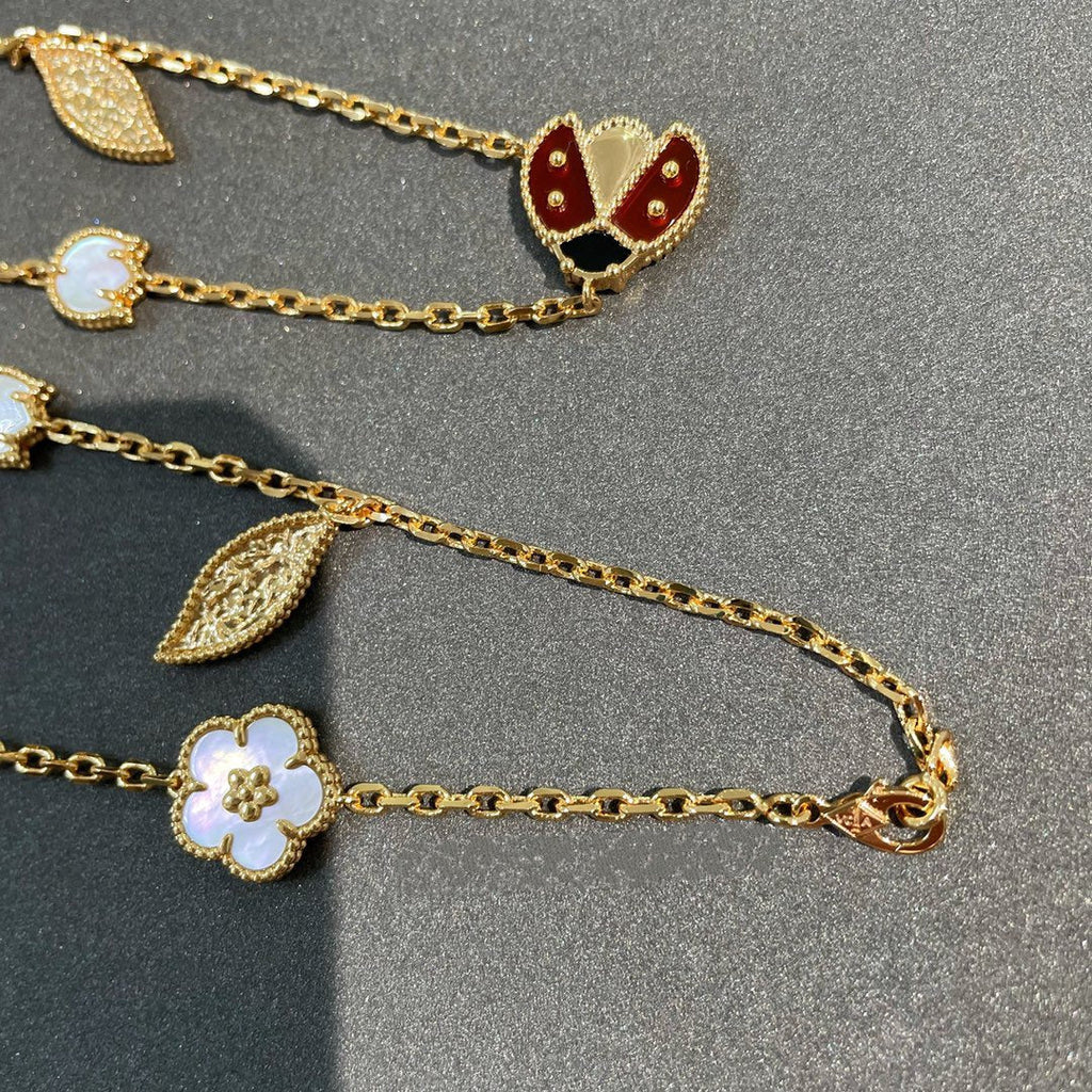 ??Loco?¡¥LUCKY SPRING 15 MOTIFS GOLD NECKLACE