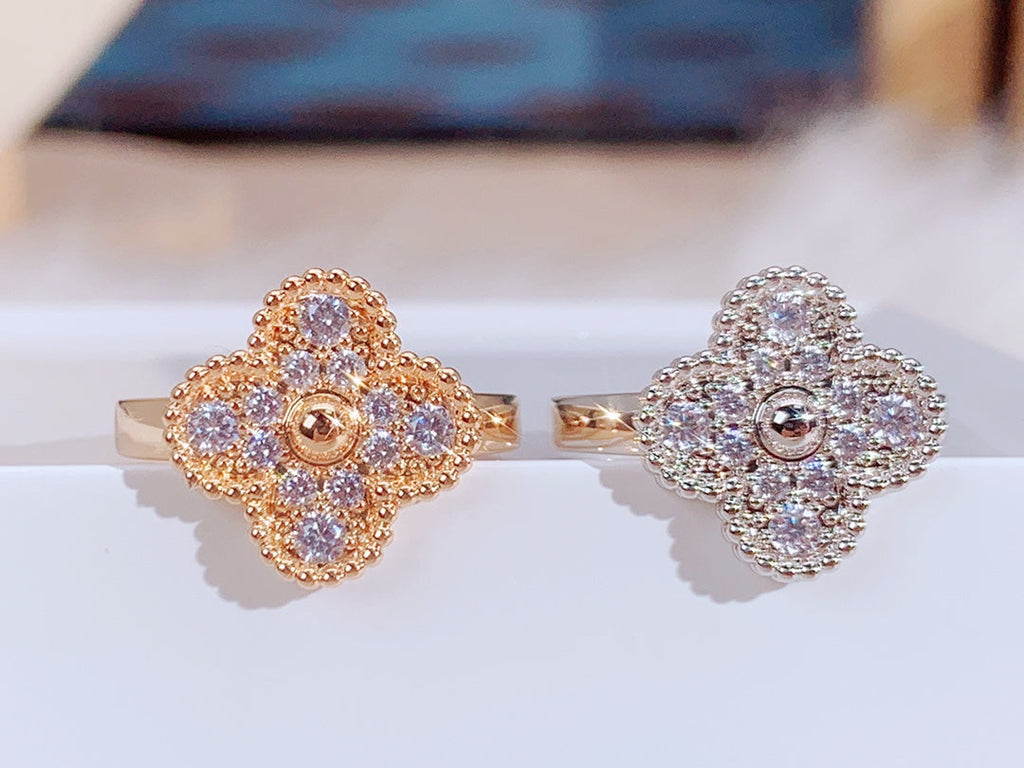 ??Loco?¡¥CLOVER DIAMOND RING