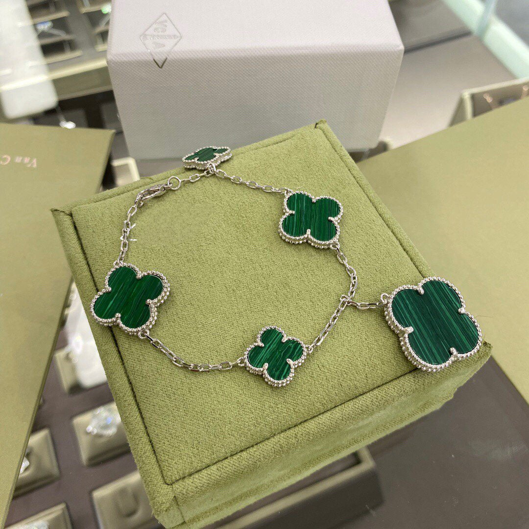 ??Loco?¡¥CLOVER 5 MOTIFS SIVLER MALACHITE BRACELET
