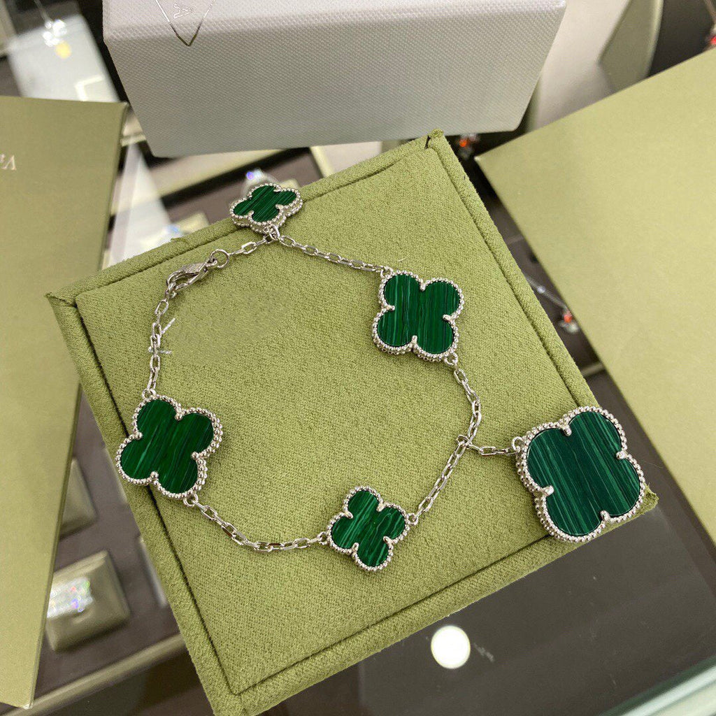 ??Loco?¡¥CLOVER 5 MOTIFS SIVLER MALACHITE BRACELET