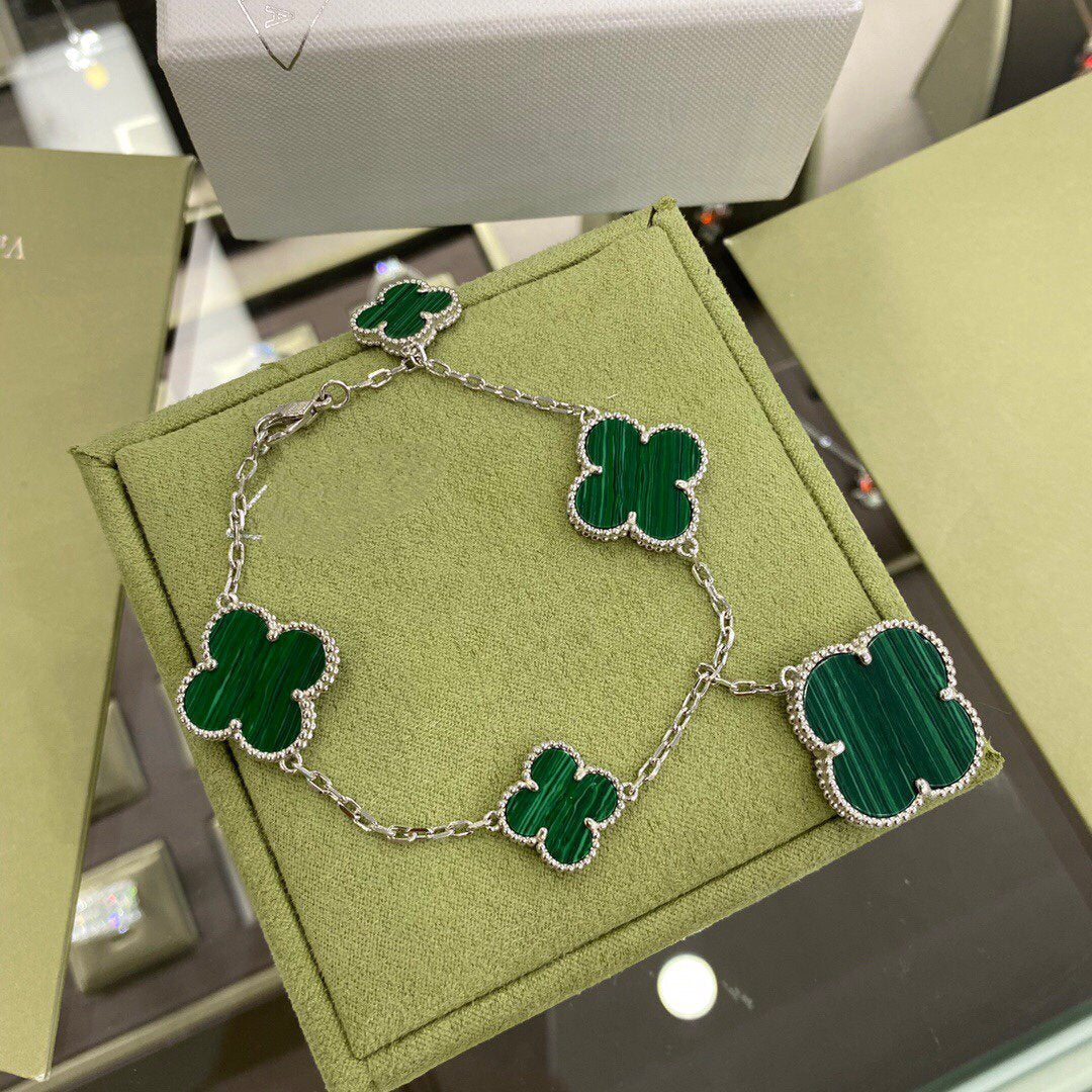 ??Loco?¡¥CLOVER 5 MOTIFS SIVLER MALACHITE BRACELET