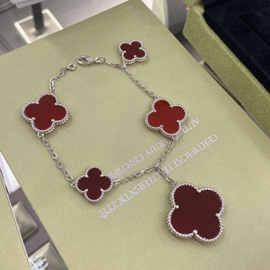 ??Loco?¡¥CLOVER 5 MOTIFS SIVLER CARNELIAN BRACELET