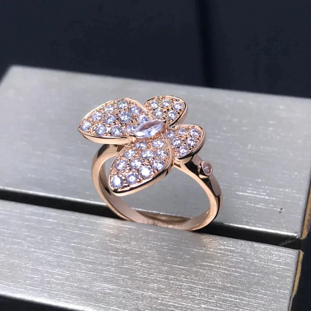 ??Loco?¡¥BUTTERFLY PINK GOLD DIAMOND RING