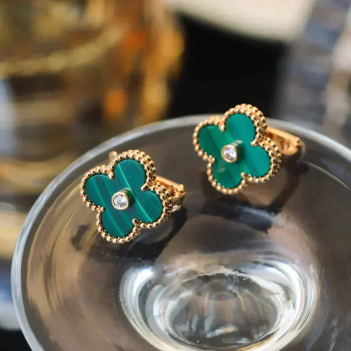 ??Loco?¡¥CLOVER MEDIUM 1 MOTIFS MALACHITE DIAMOND EARRINGS