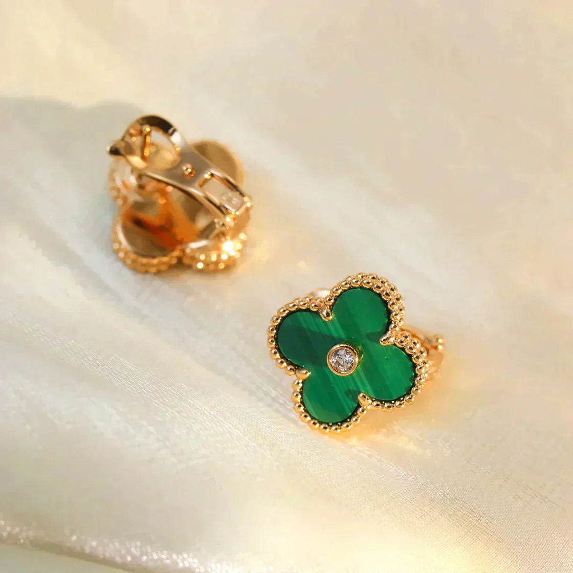 ??Loco?¡¥CLOVER MEDIUM 1 MOTIFS MALACHITE DIAMOND EARRINGS
