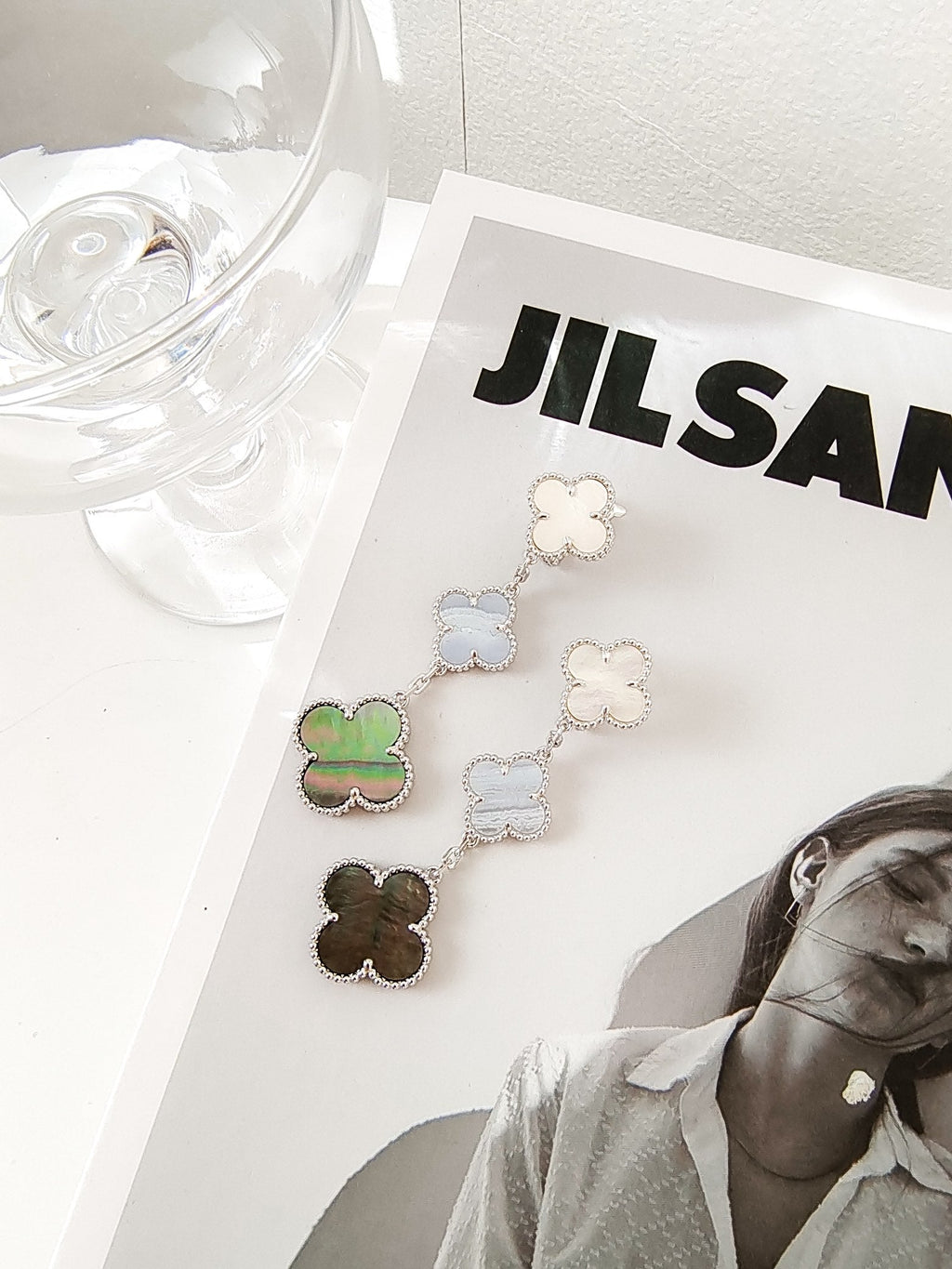 ??Loco?¡¥CLOVER 3 MOTIFS CHALCEDONY DARK MOP SILVER EARRINGS