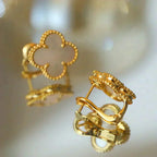 ??Loco?¡¥CLOVER MEDIUM 1 MOTIFS  WHITE MOP STUD EARRINGS
