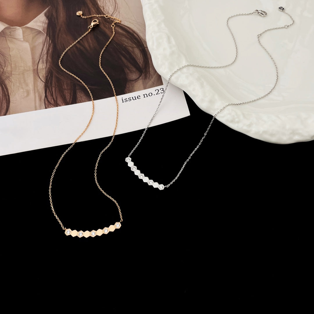 ??Loco?¡¥BEE MY LOVE DIAMOND NECKLACE