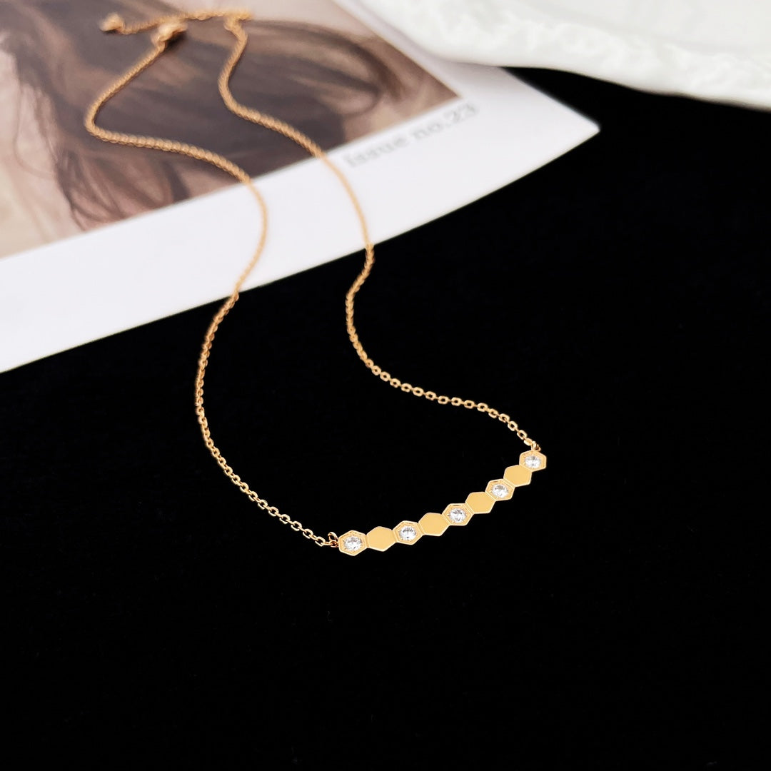 ??Loco?¡¥BEE MY LOVE DIAMOND NECKLACE