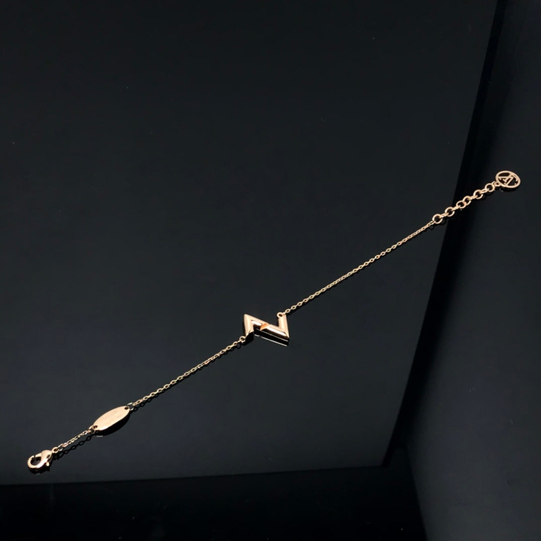 ??Loco?¡¥VOLT LV LOGO BRACELET