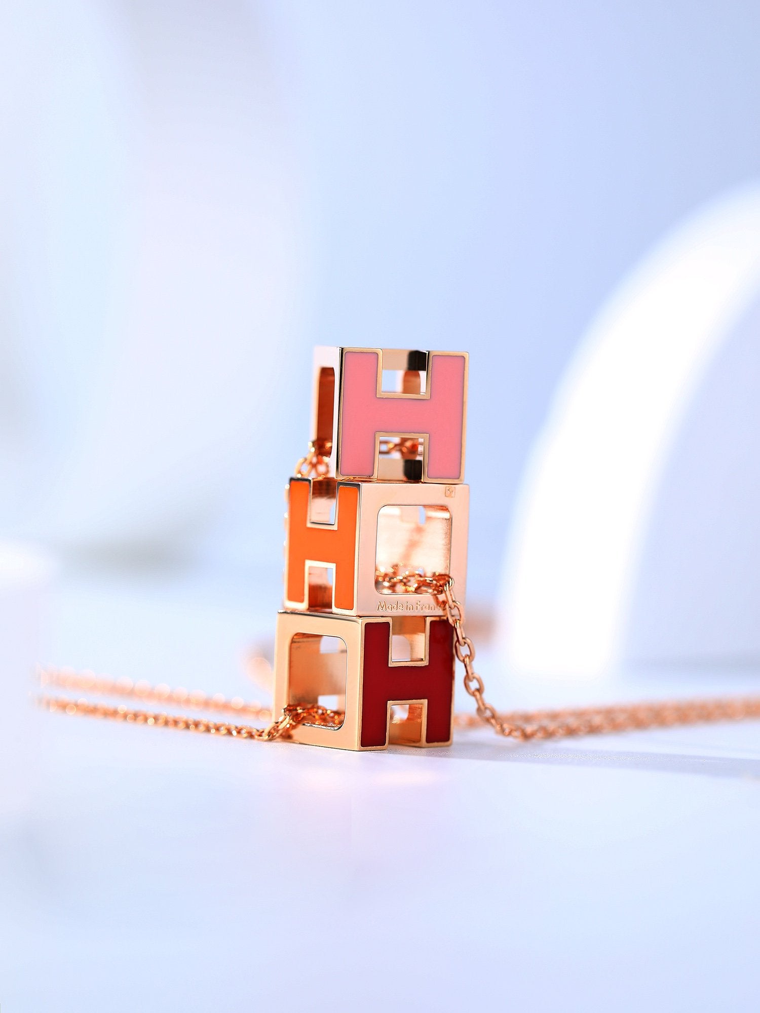 ??Loco?¡¥H CAGE PINK GOLD NECKLACE